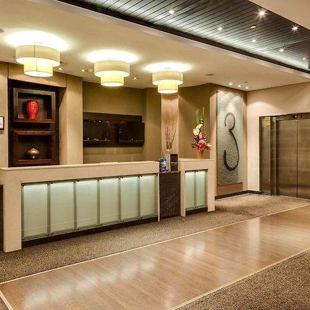 Protea Hotel By Marriott Transit O.R. Tambo Airport Kempton Park Extérieur photo