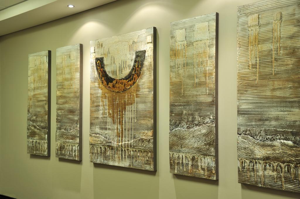Protea Hotel By Marriott Transit O.R. Tambo Airport Kempton Park Extérieur photo